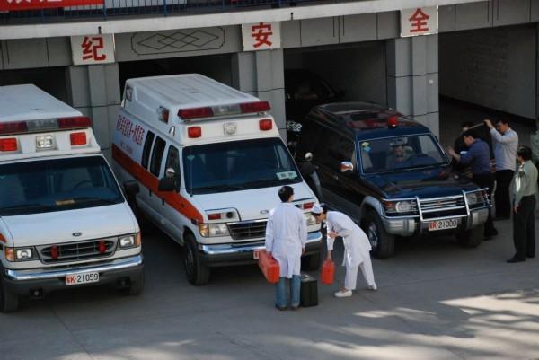 玛多县救护车转院